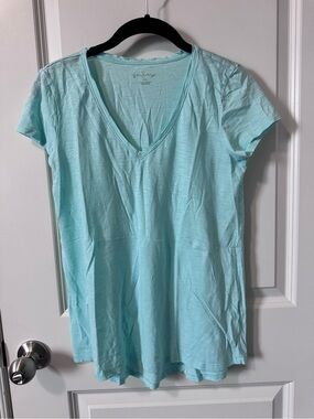 Lilly Pulitzer Aqua V-Neck Short Sleeve Tee-XS